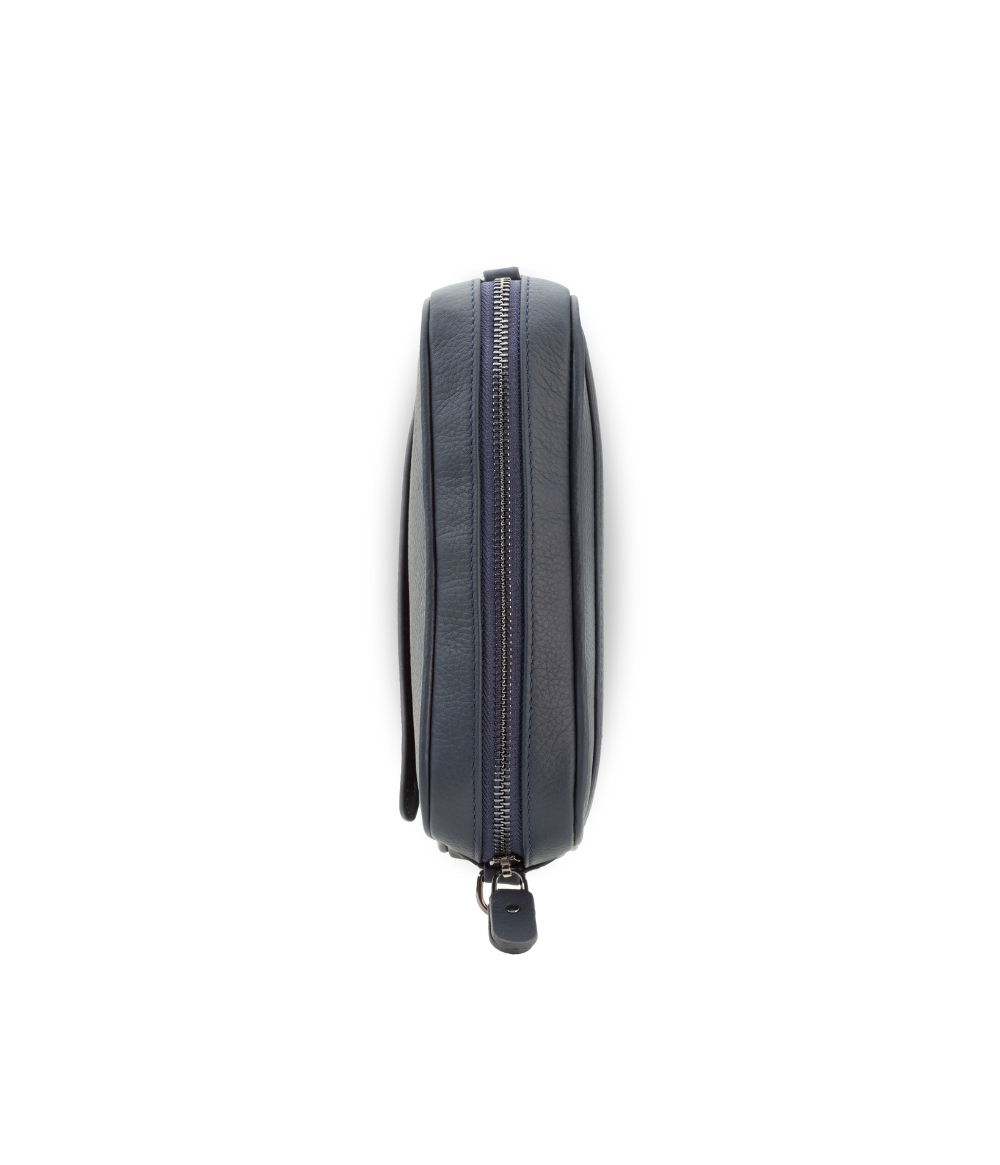 Pouch Bag mit Schulterriemen