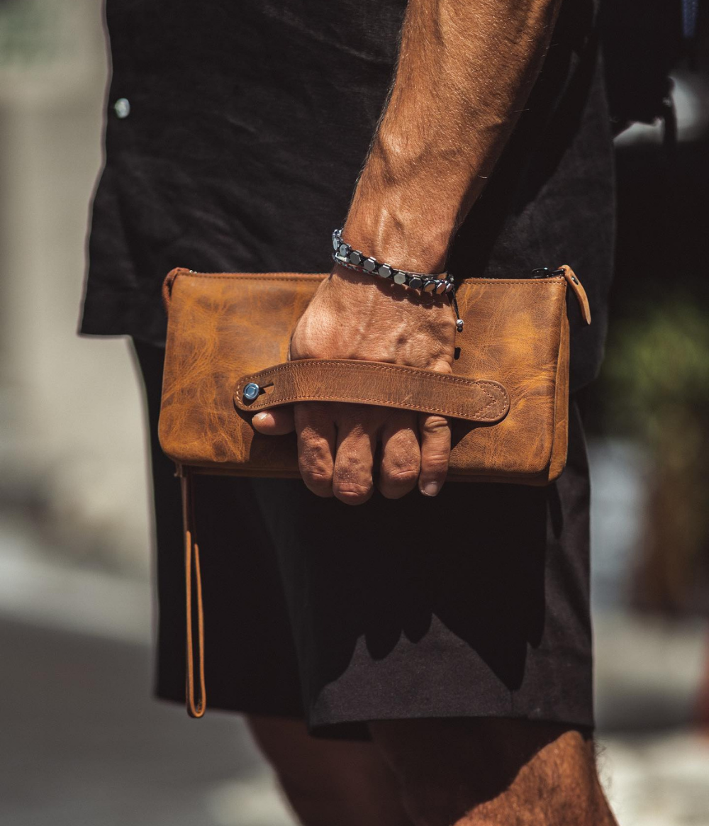 Belluvi Clutch & Crossbody Bundle